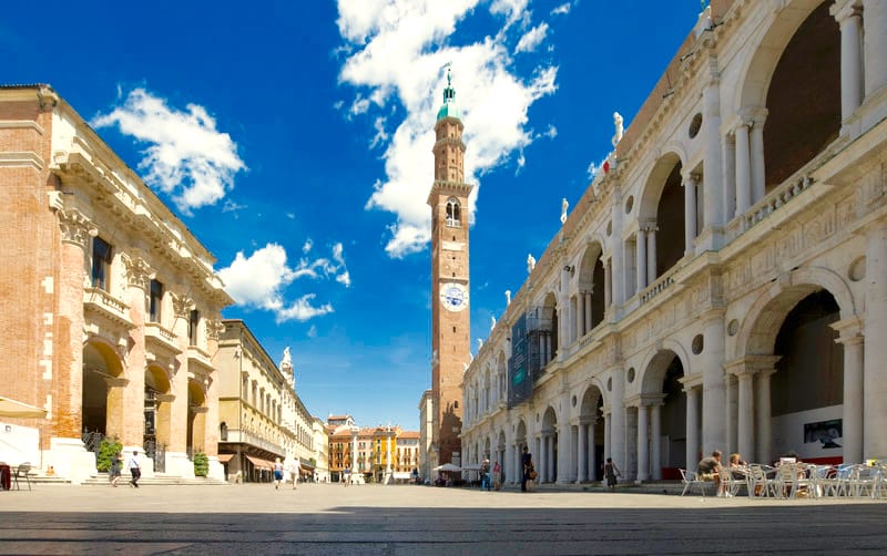 Vicenza Piazza dei Signori, with Monastery Stays